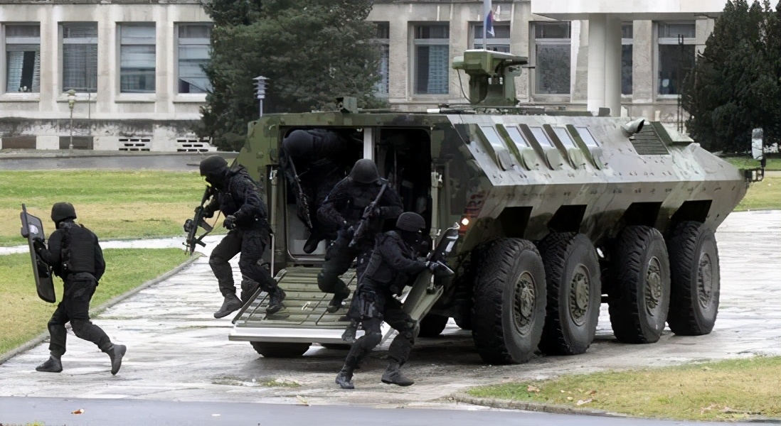 一位轉(zhuǎn)業(yè)后的特種兵，辦農(nóng)場種瓜菜，靠1個(gè)優(yōu)點(diǎn)，年賺200萬